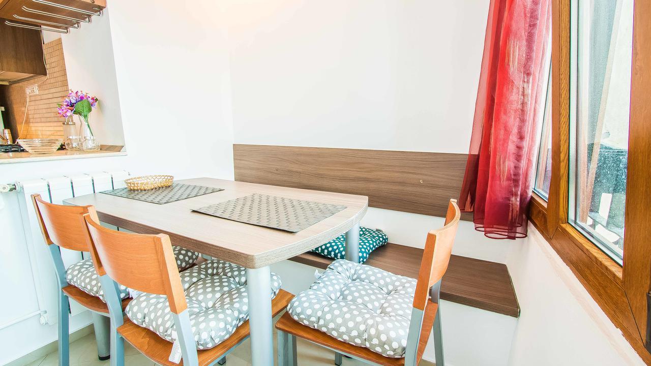 Unirii Boulevard View Apartment Bukares Bagian luar foto